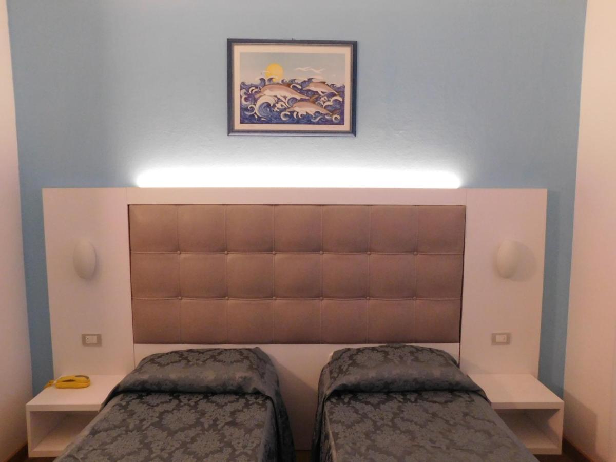 Hotel Oceano Marina di Pietrasanta Bagian luar foto