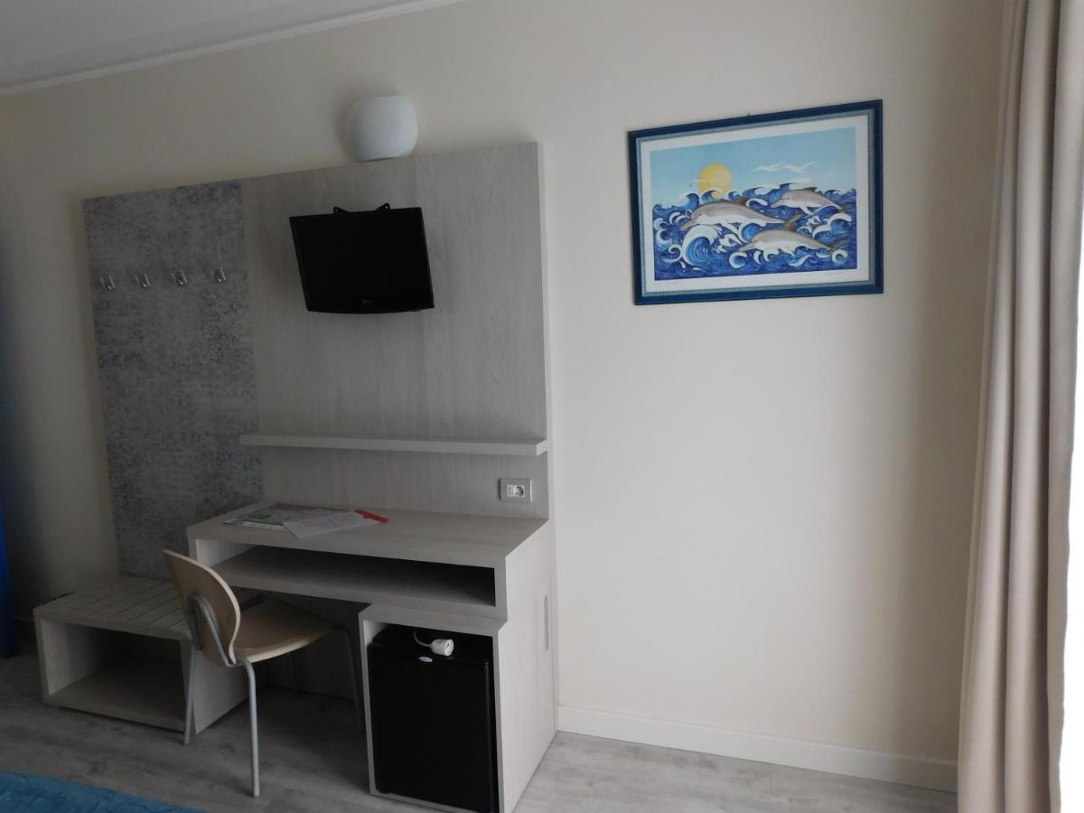 Hotel Oceano Marina di Pietrasanta Bagian luar foto
