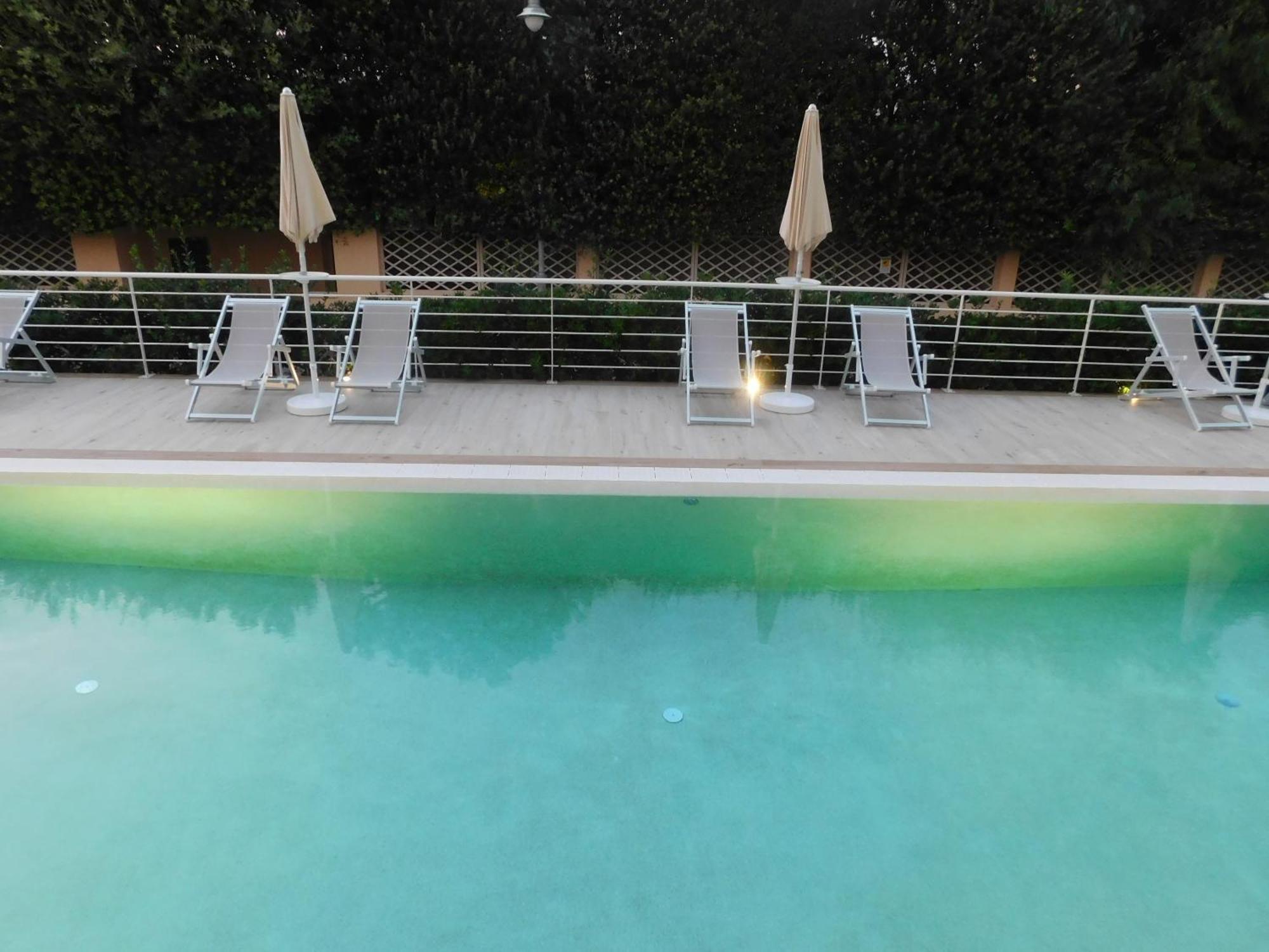 Hotel Oceano Marina di Pietrasanta Bagian luar foto