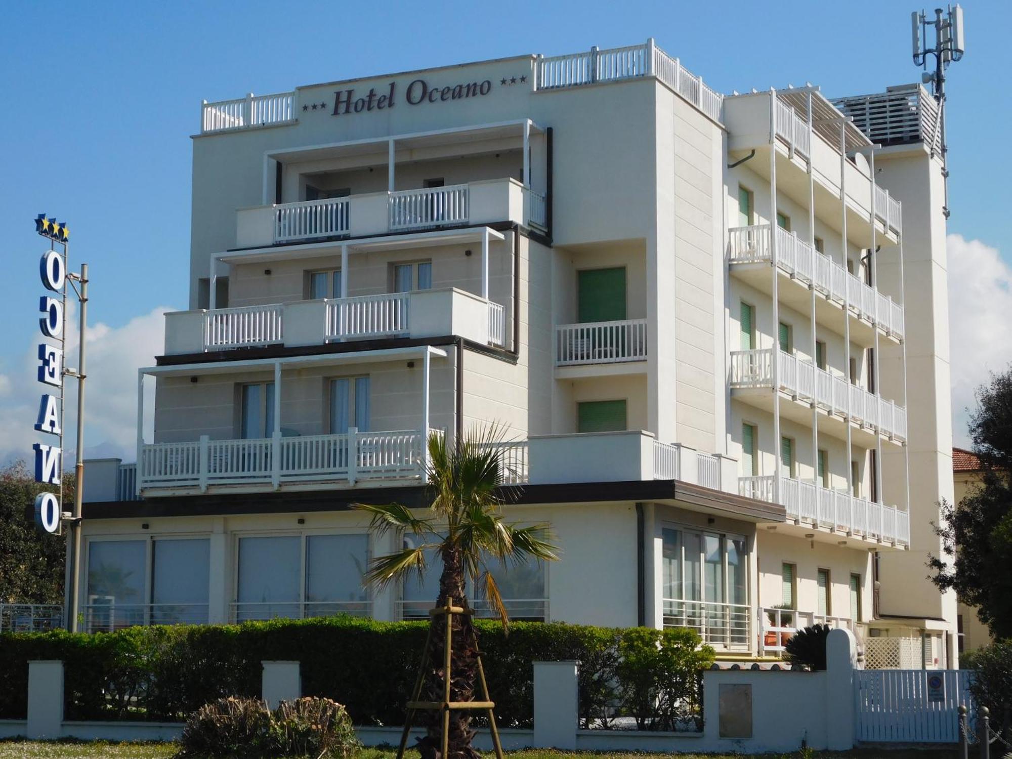 Hotel Oceano Marina di Pietrasanta Bagian luar foto
