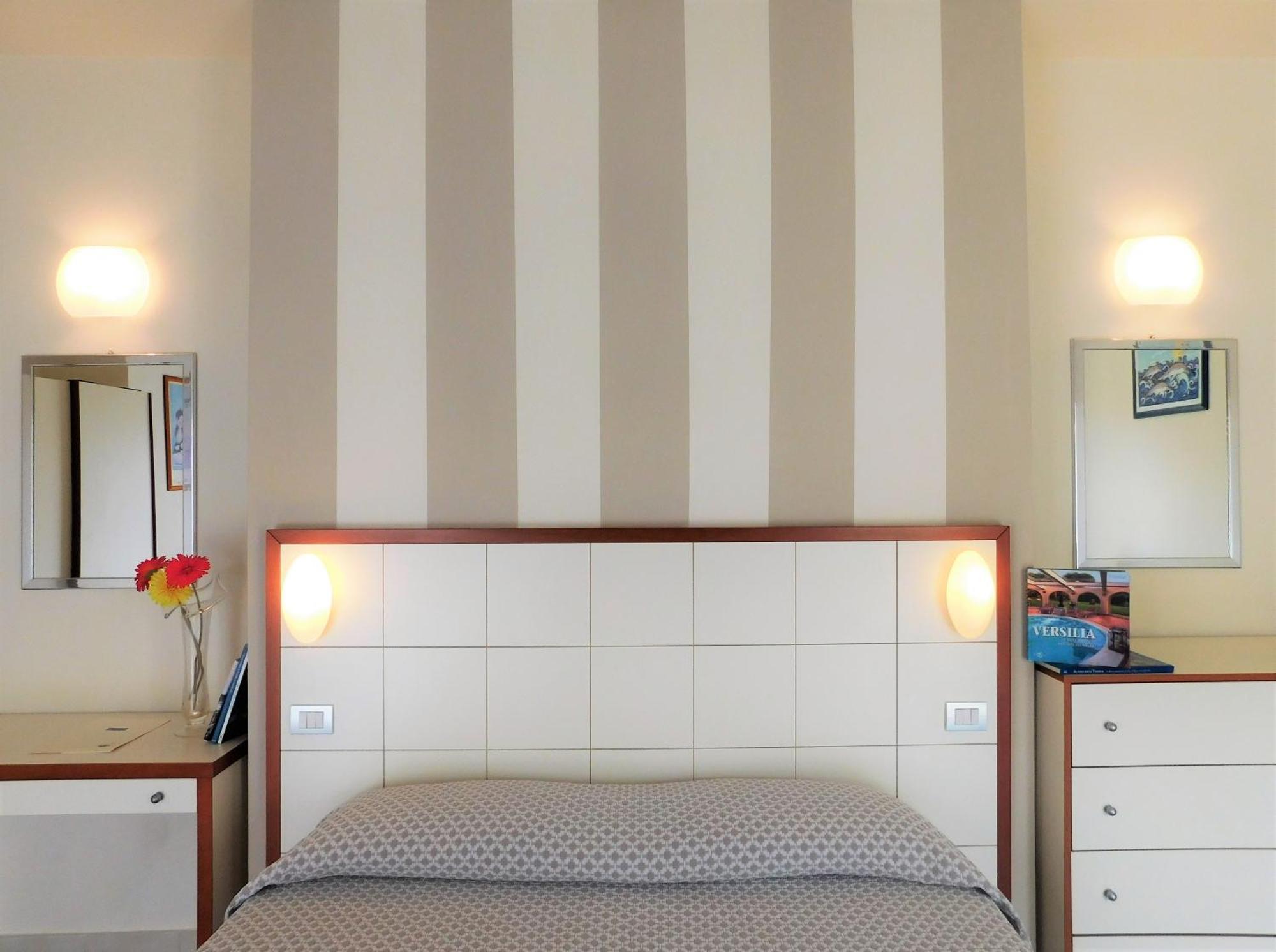Hotel Oceano Marina di Pietrasanta Bagian luar foto